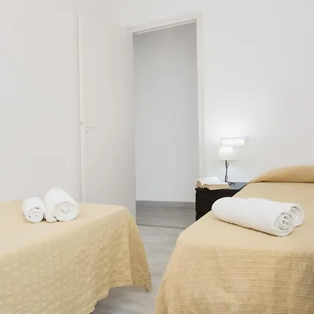 1 Mars 2 - Apartament *